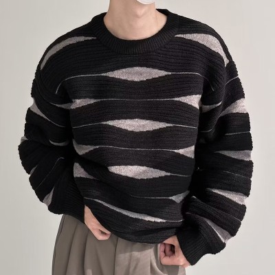 Irregular Contrasting Color Wavy Sweater