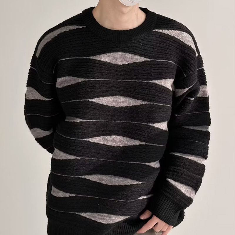 Irregular Contrasting Color Wavy Sweater