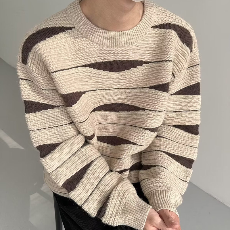 Irregular Contrasting Color Wavy Sweater