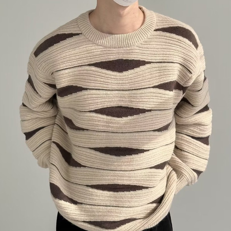 Irregular Contrasting Color Wavy Sweater