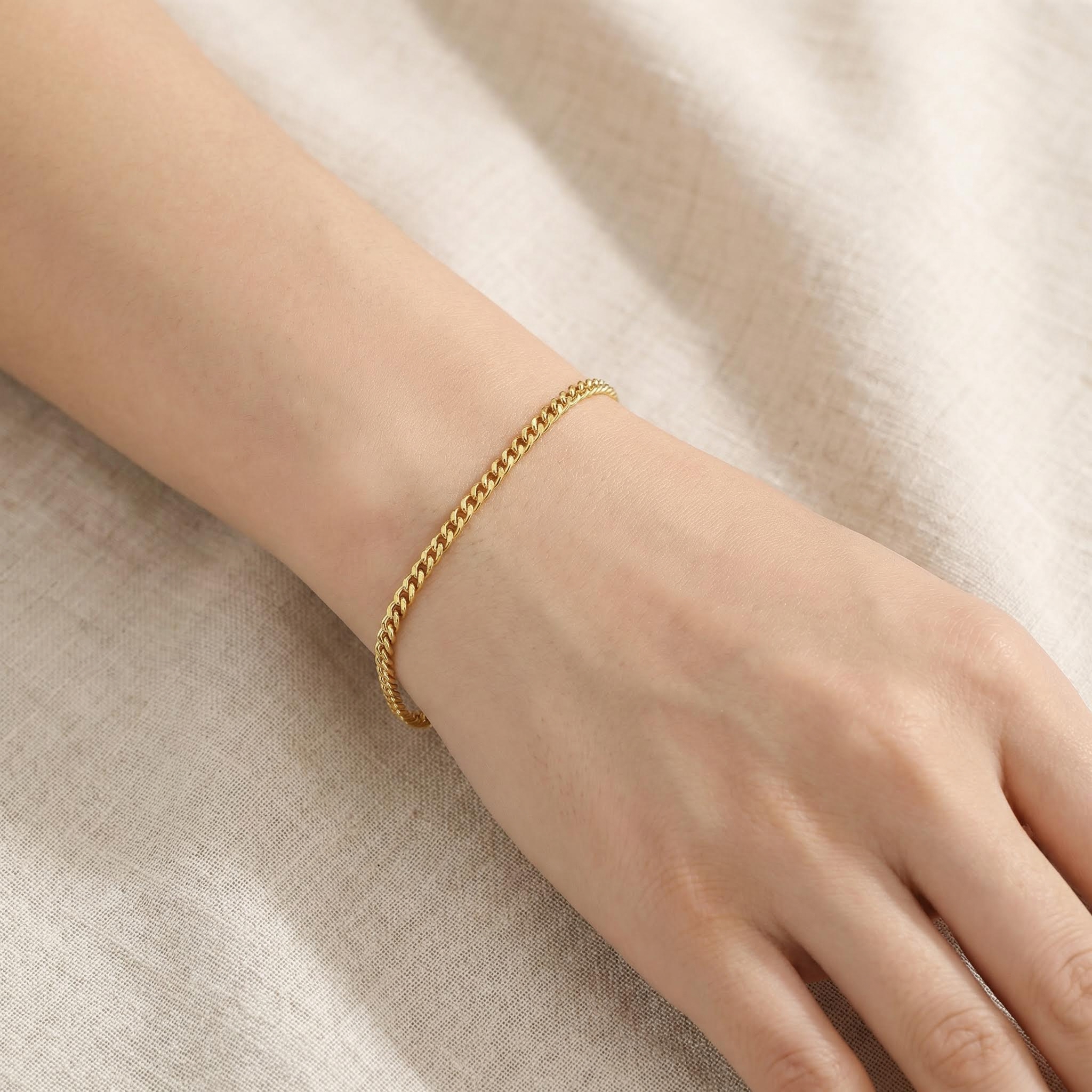 Women's 3mm Cuban Bracelet in Gold