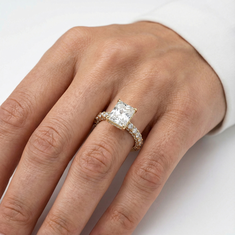 Stunning Radiant Cut Halo Sterling Silver Engagement Ring in 18K Gold Plated