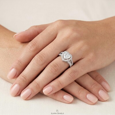 Shiny Heart-Shaped Eternal Halo Engagement Ring in S925 Sterling Silver