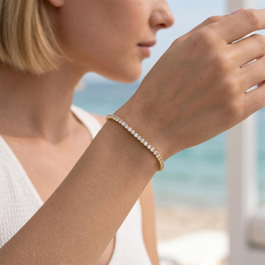 Women's 3mm Single Row Tennis Bracelet in Gold Women's 3mm Single Row Tennis Bracelet in Gold