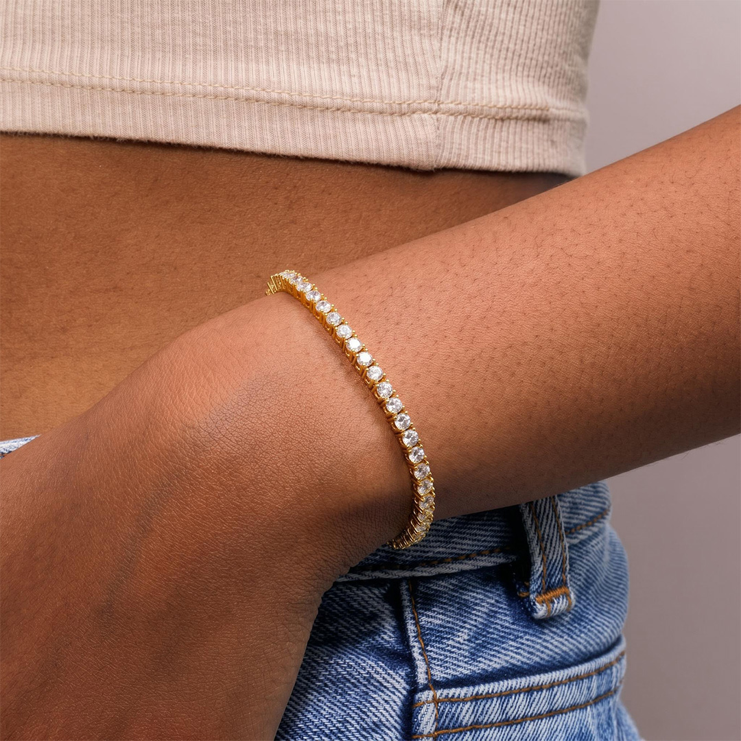 Women's 3mm Single Row Tennis Bracelet in Gold Women's 3mm Single Row Tennis Bracelet in Gold