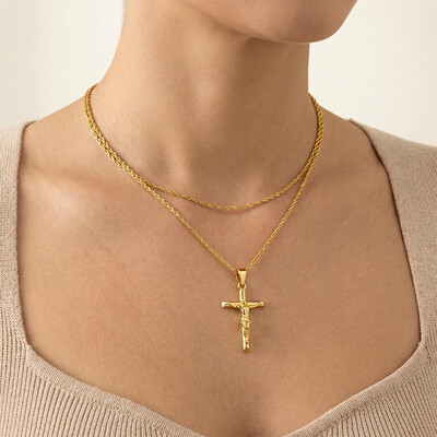 Crucifixion of Jesus Cross Pendant in Gold