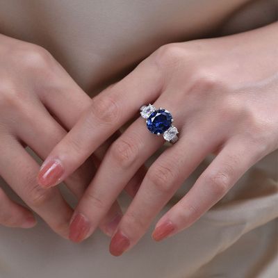 Three-Stone Sapphire Oval Cut Ring in S925 Sterling Silver