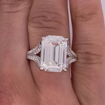 Enchanting Emerald Cut Engagement Ring