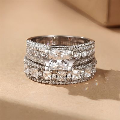 Classic Princess Cut Engagement Ring Set