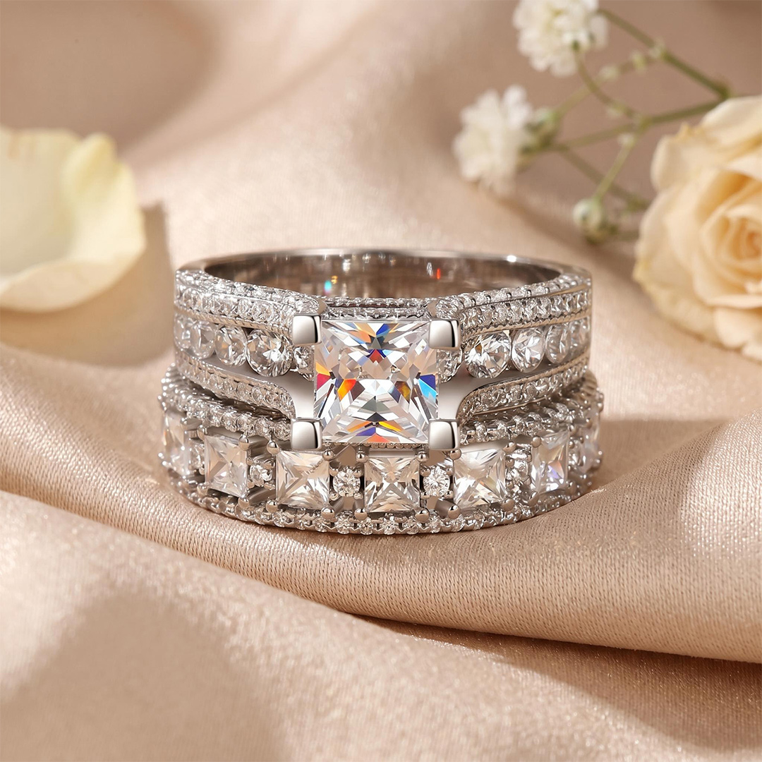 Classic Princess Cut Engagement Ring Set