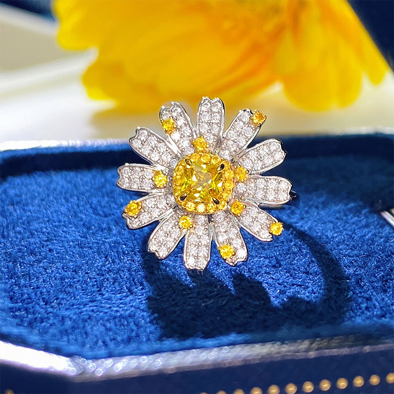 Dazzling Fancy Yellow Daisy Sterling Silver Ring Dazzling Fancy Yellow Daisy Sterling Silver Ring