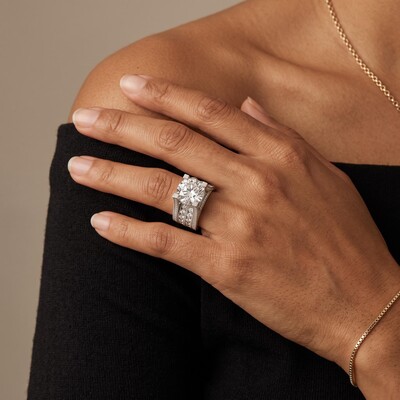 Round Brilliant Cut S925 Sterling Silver Engagement Ring