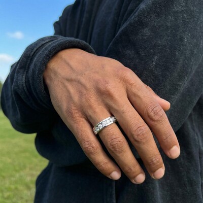 925S & VVS 2.1Ct Moissanite Ring in White Gold