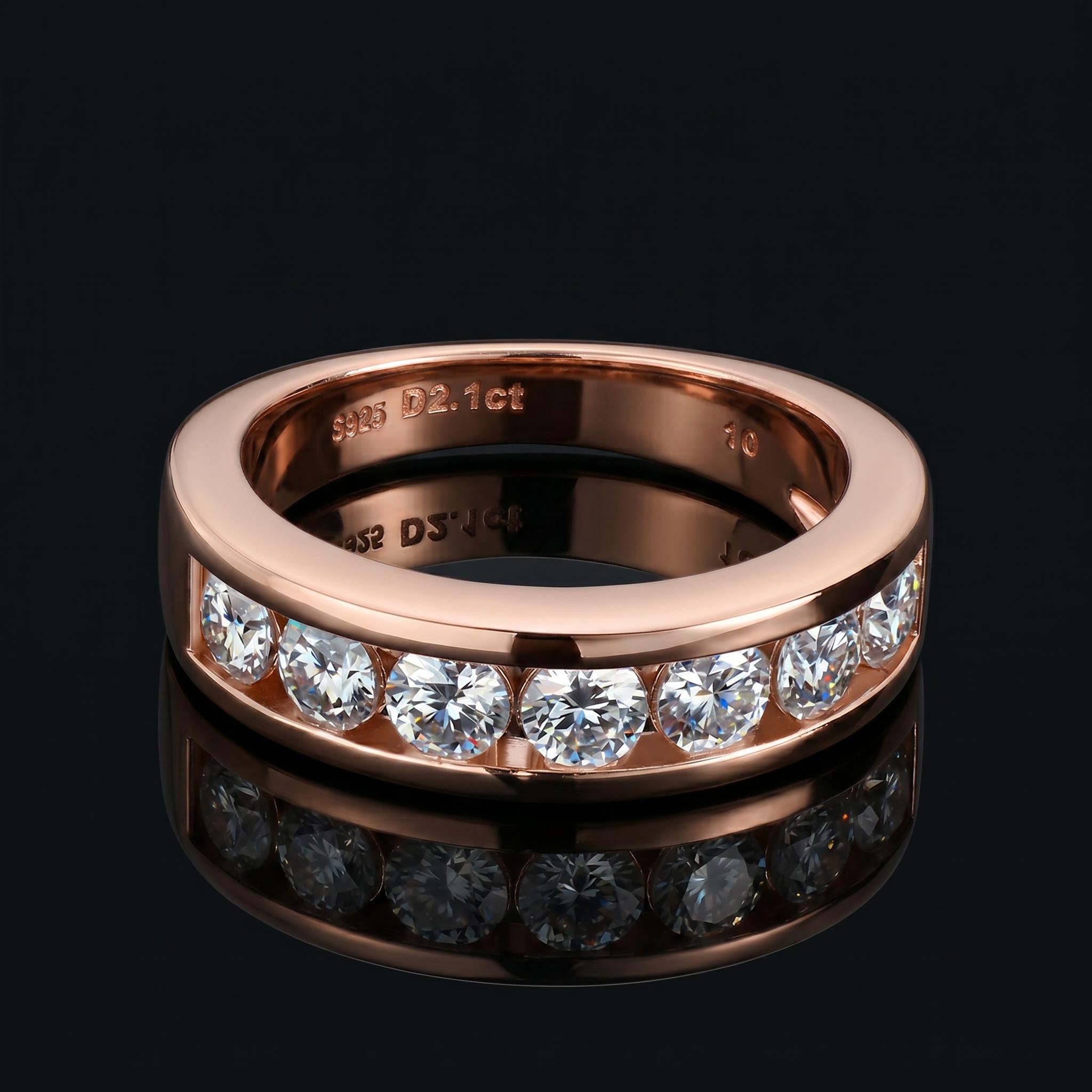 925S & VVS 2.1Ct Moissanite Ring in White Gold 925S & VVS 2.1Ct Moissanite Ring in White Gold