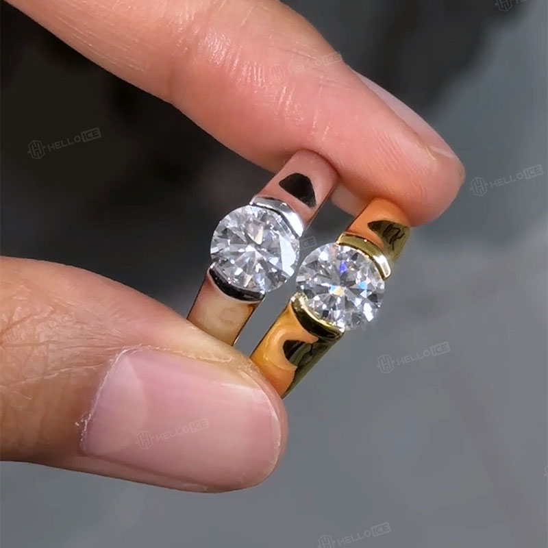 925S & VVS Moissanite 2Ct Ring in White Gold