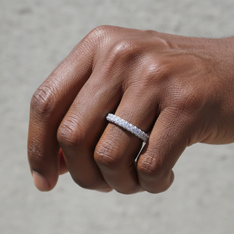 925S & VVS Moissanite Sparkling Brilliance Ring