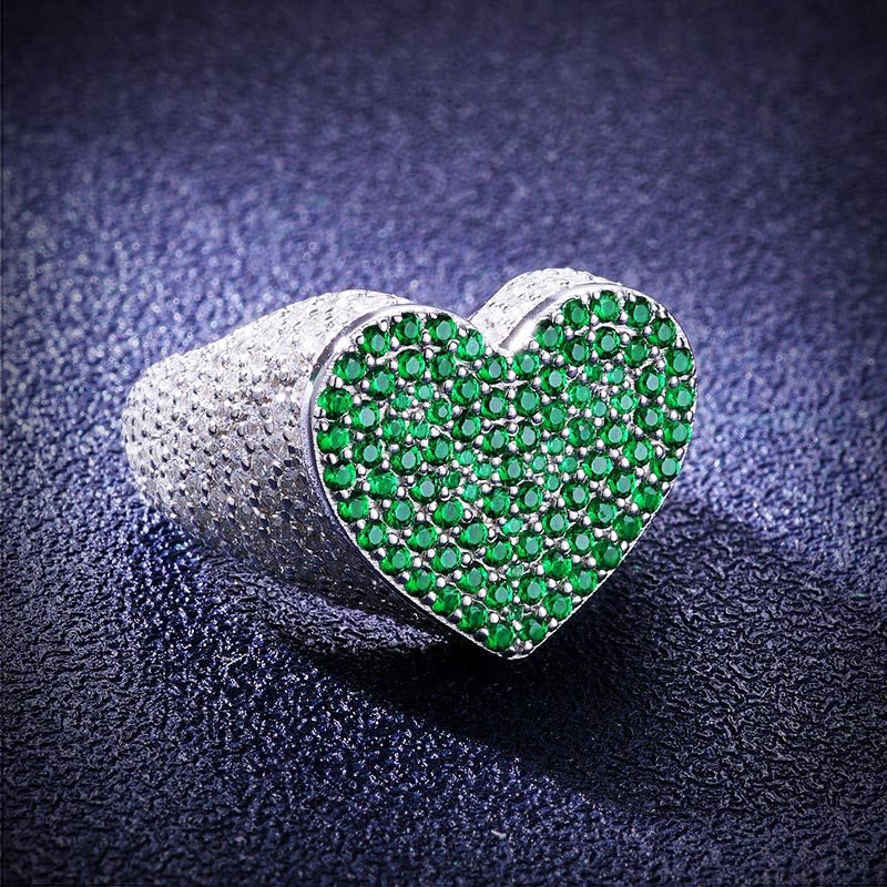 925S & VVS Moissanite Emerald Heart Ring