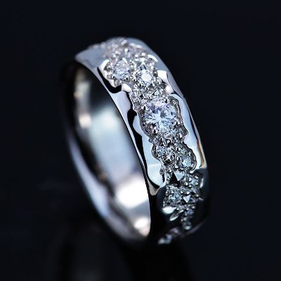 925S & VVS Moissanite Grand Canyon Band Ring