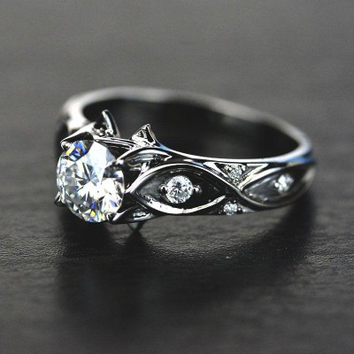 925S & VVS Moissanite Celtic Engagement Ring