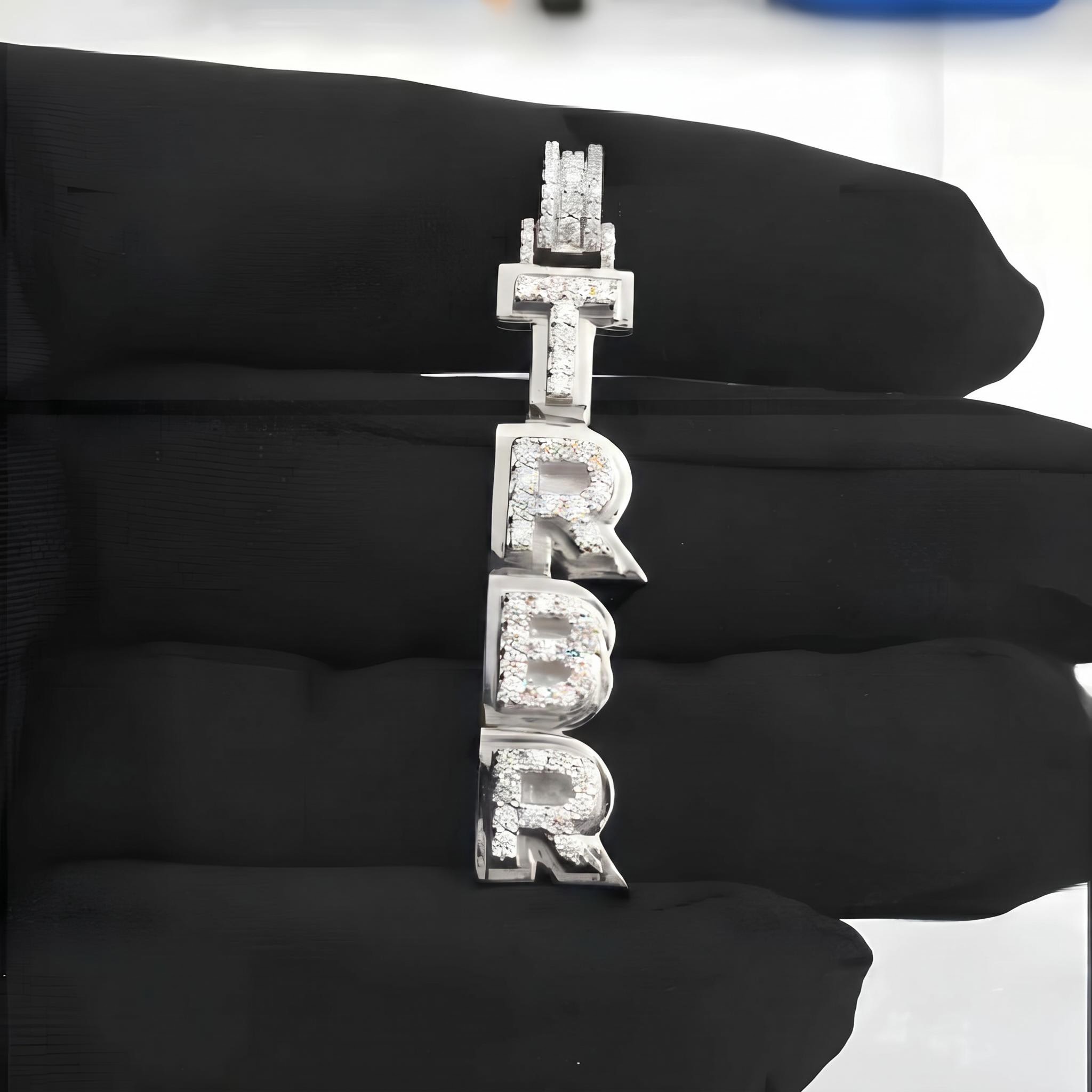 Two-layer Vertical Customized Letters Pendant Two-layer Vertical Customized Letters Pendant