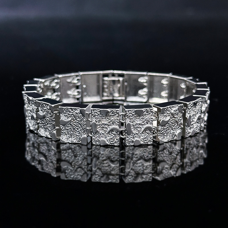 13mm Nugget Bracelet in White Gold