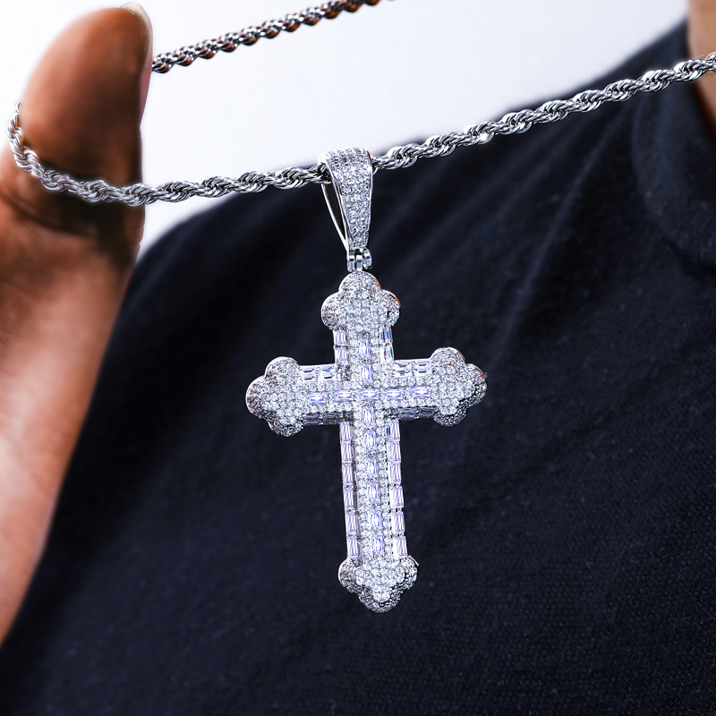 925S & VVS Moissanite Baguette Cross Pendant