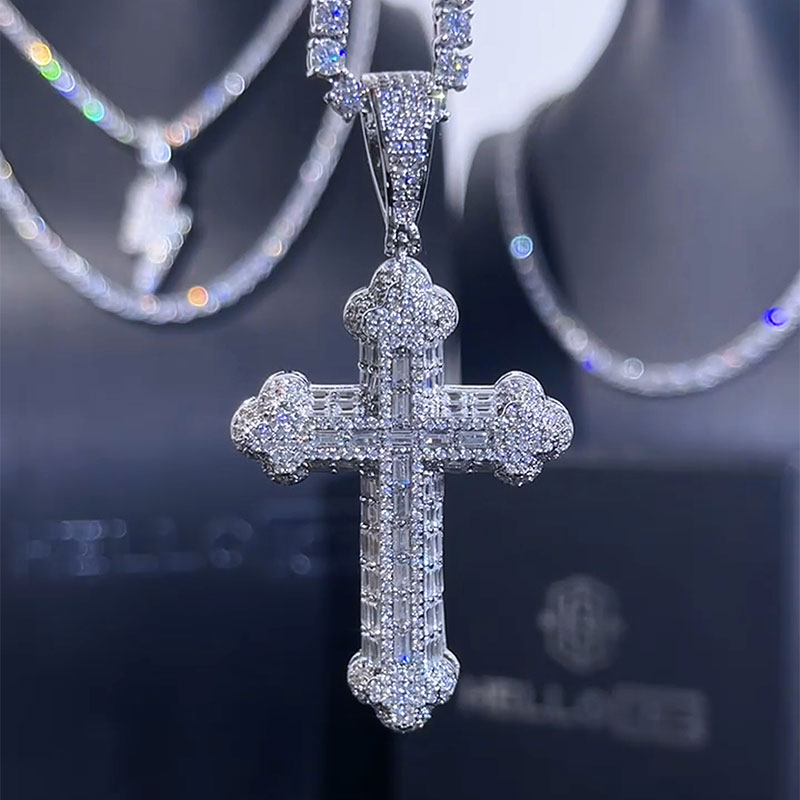 925S & VVS Moissanite Baguette Cross Pendant