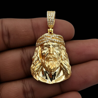 925S & VVS Moissanite Jesus Pendant