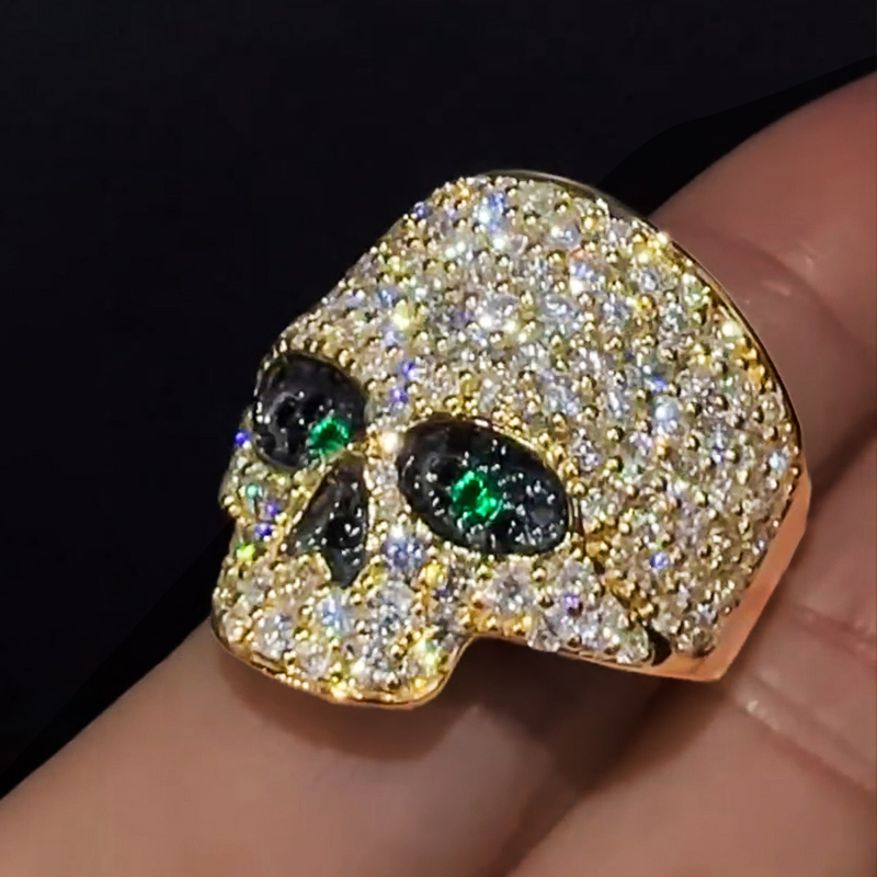 925S & VVS Moissanite Emerald Skull Ring