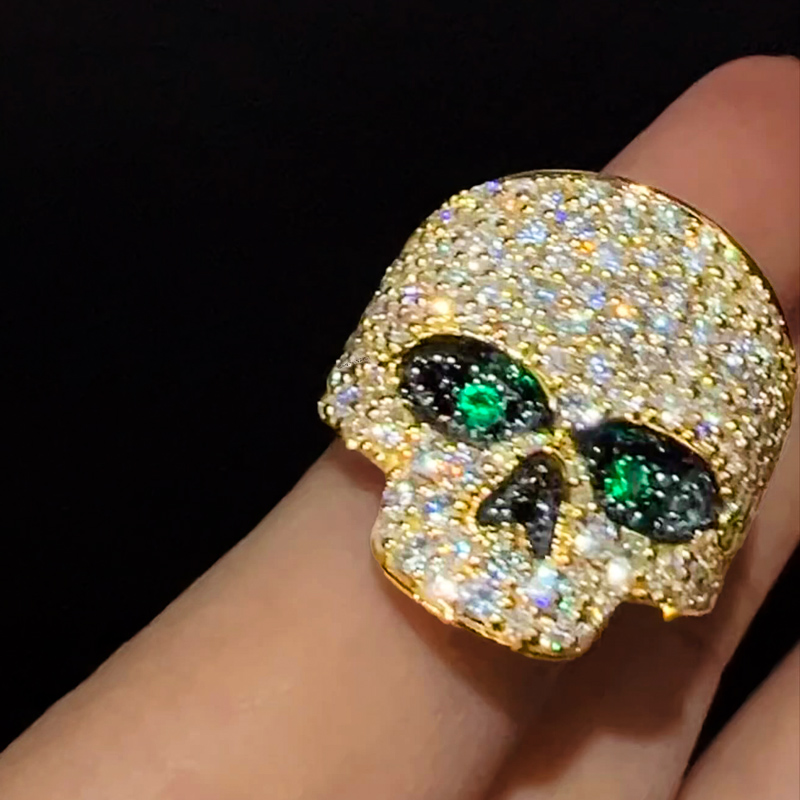 925S & VVS Moissanite Emerald Skull Ring