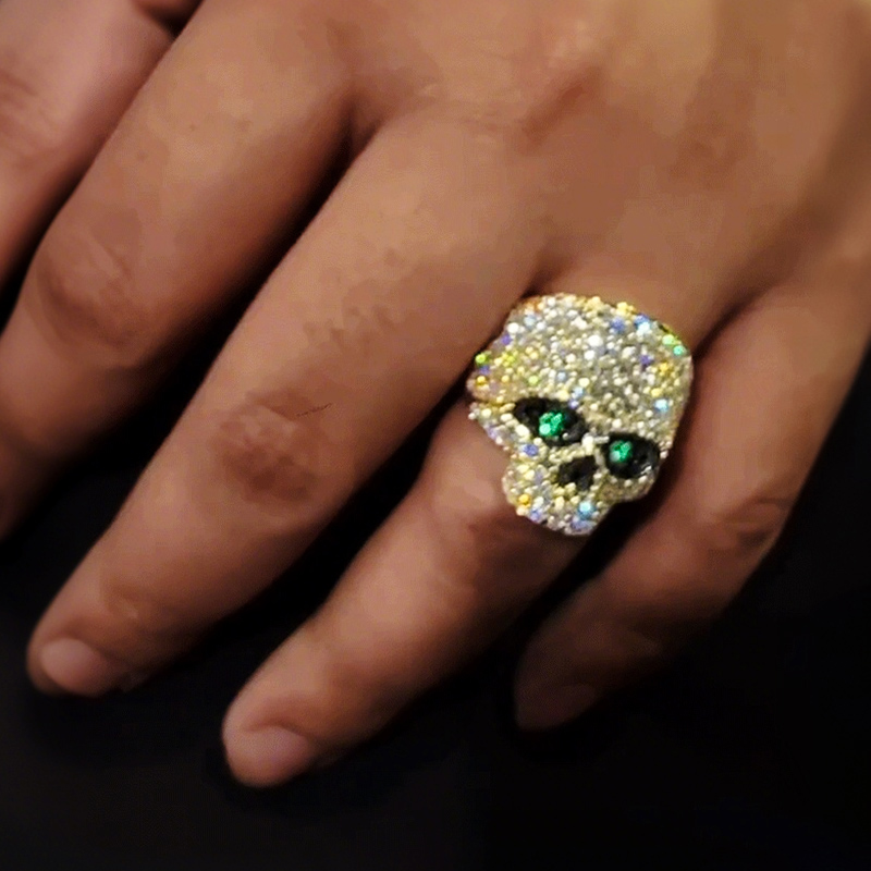 925S & VVS Moissanite Emerald Skull Ring