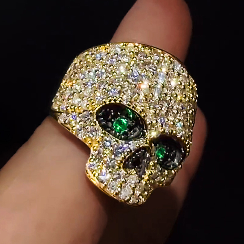 925S & VVS Moissanite Emerald Skull Ring