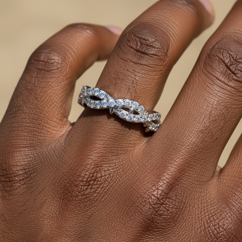 925S & VVS Moissanite Diamond Thorn Ring 925S & VVS Moissanite Diamond Thorn Ring