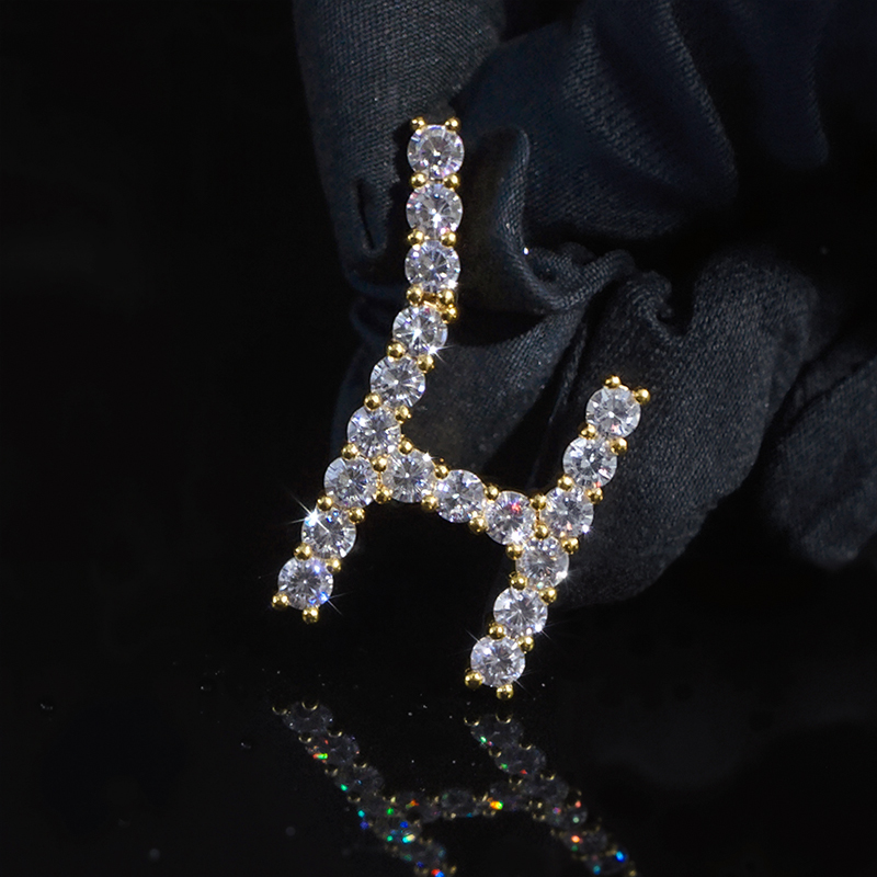 925S & VVS Moissanite 3mm Diamond Name Pendant