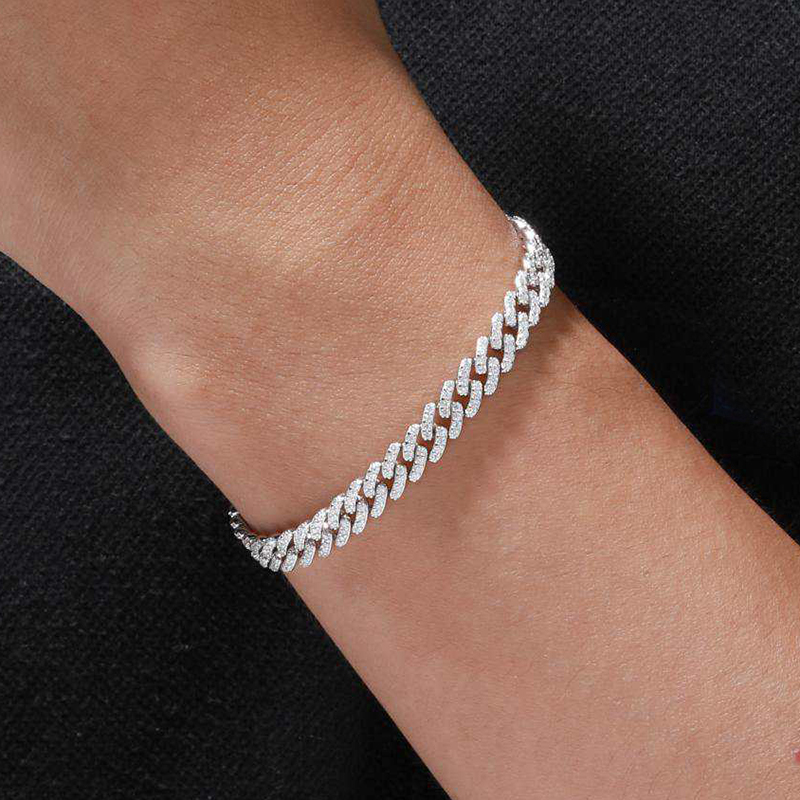 925S & VVS Moissanite 6mm Cuban Link Bracelet