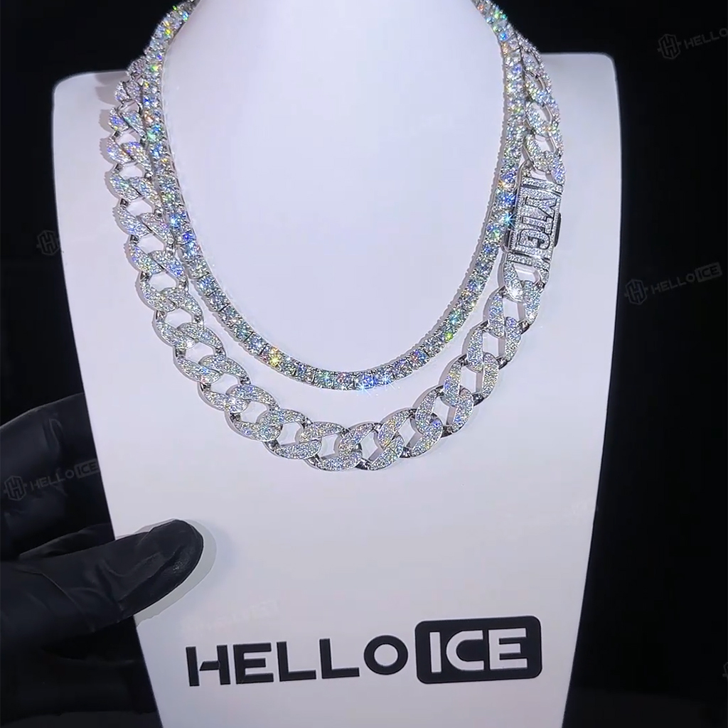 13mm 925S & VVS Moissanite Cuban Link Chain with Custom Name Box Clasp 13mm 925S & VVS Moissanite Cuban Link Chain with Custom Name Box Clasp