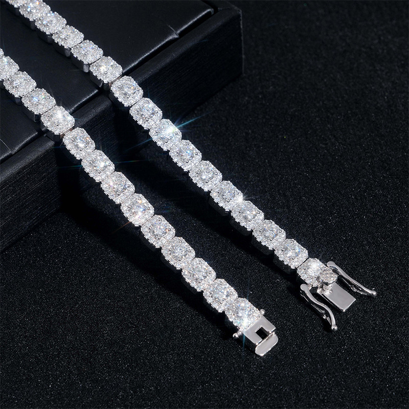 6mm 925S & VVS Moissanite Clustered Halo Tennis Bracelet