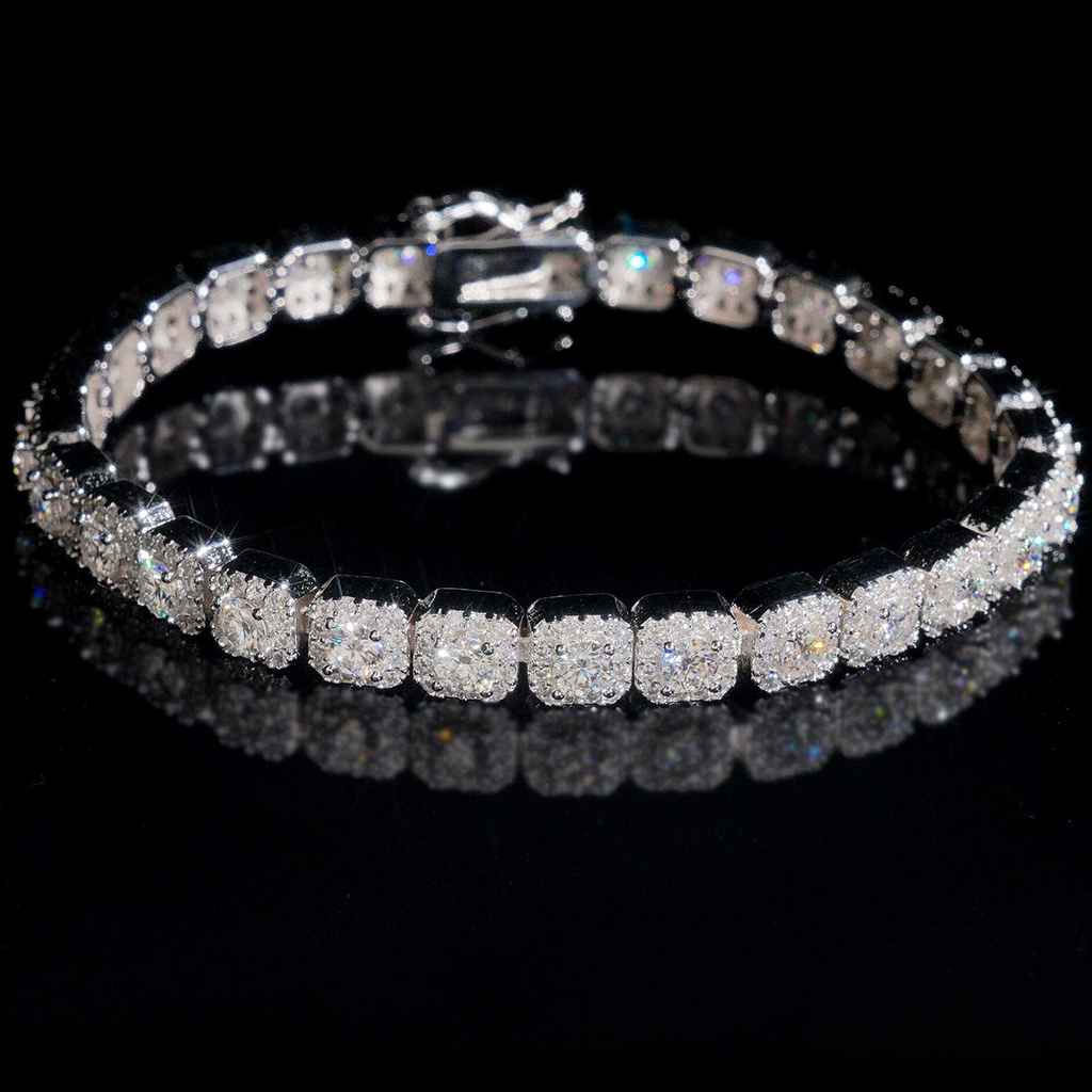 6mm 925S & VVS Moissanite Clustered Halo Tennis Bracelet 6mm 925S & VVS Moissanite Clustered Halo Tennis Bracelet