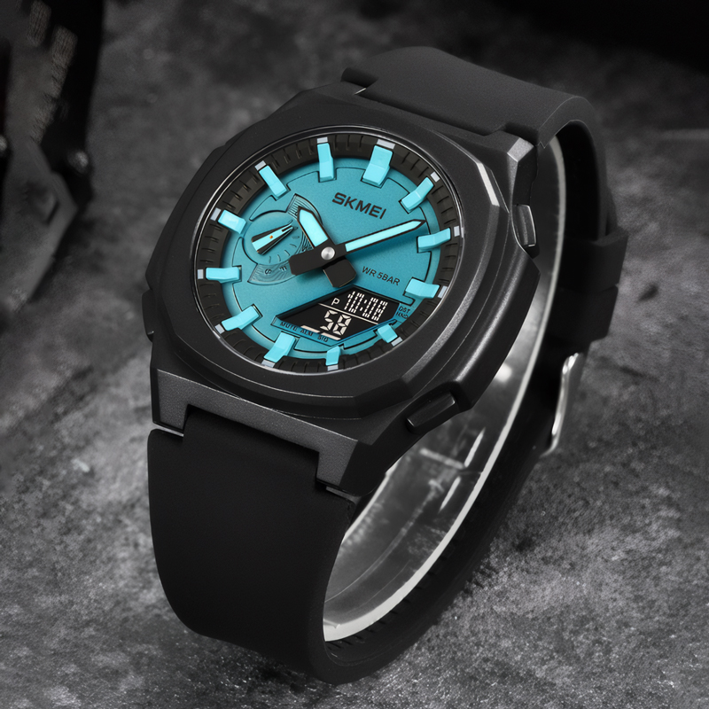 Dual Display Men's Watch With Silicone Strap