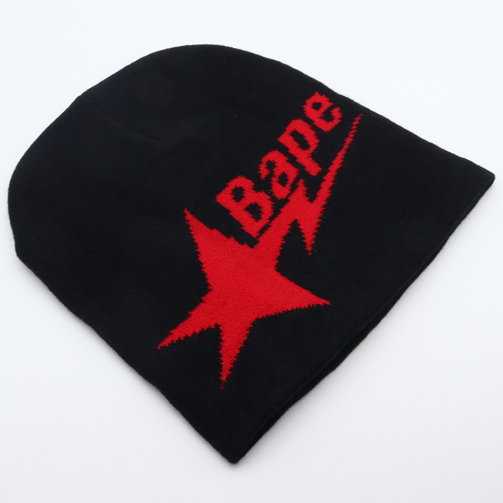 Star Letter Jacquard Knit Cap