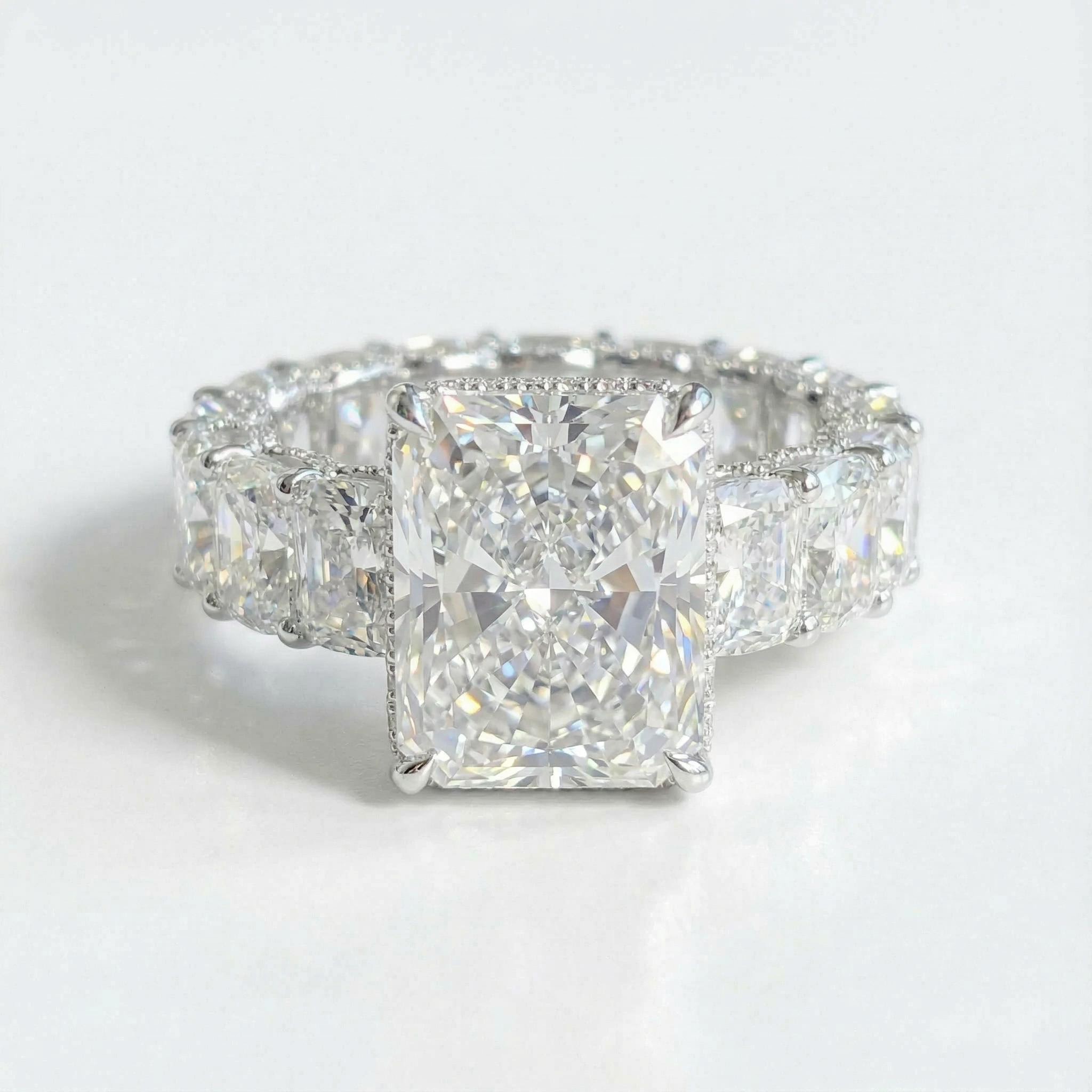 925S & VVS Moissanite 14.22 CT Luxury Radiant Cut Pave Halo Engagement Ring
