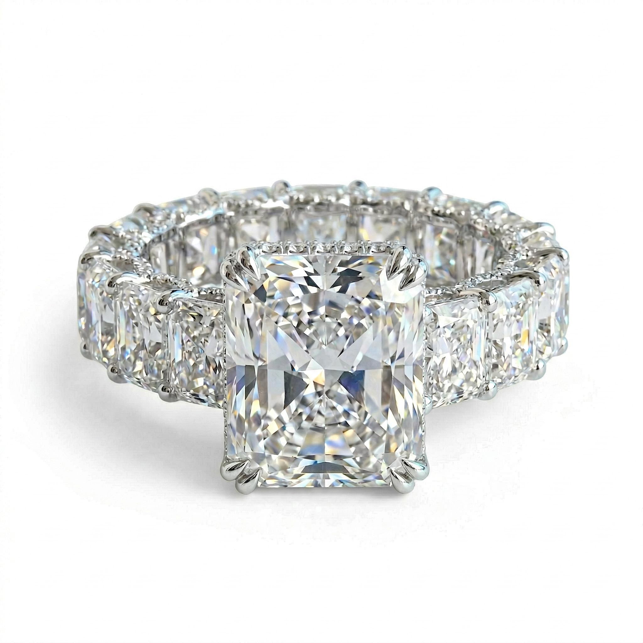 925S & VVS Moissanite 14.22 CT Luxury Radiant Cut Pave Halo Engagement Ring