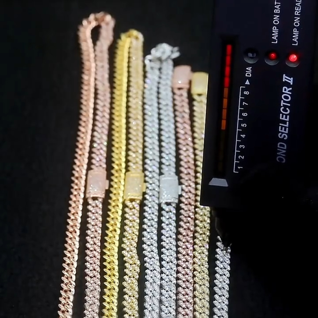 6mm Single Row S925 & Moissanite Diamond Cuban Link Chain 6mm Single Row S925 & Moissanite Diamond Cuban Link Chain