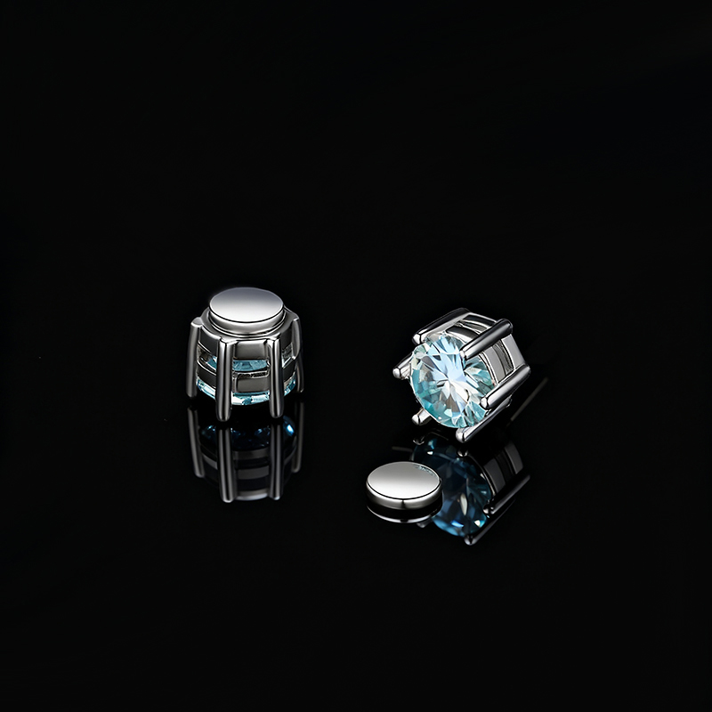 925S & Moissanite Light Blue 4-prong Magnetic Non-Piercing Stud Earrings