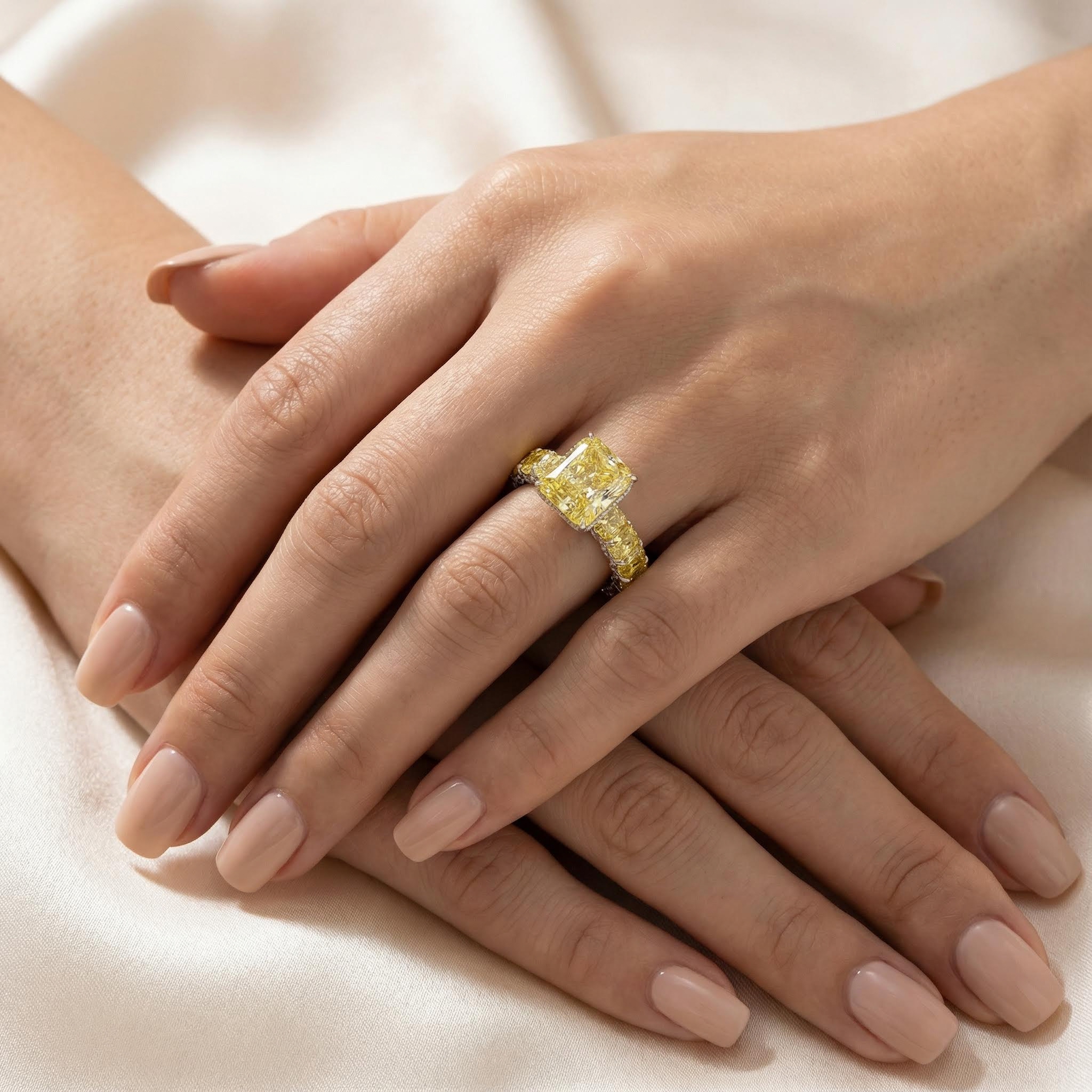 14.22 CT Luxury Fancy Yellow/Amethyst/Sapphire Radiant Cut Pave Halo Engagement Ring 14.22 CT Luxury Fancy Yellow/Amethyst/Sapphire Radiant Cut Pave Halo Engagement Ring