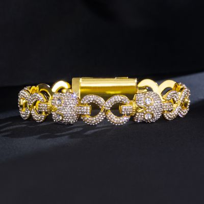 8'' Iced Skull Head Infinity Link Bracelet in Gold