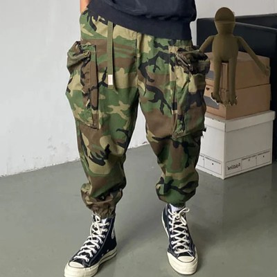 3D Patch Pocket Pleated Cargo Pants