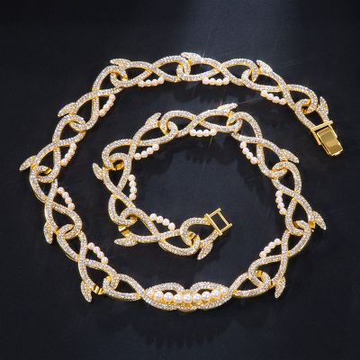 Iced 18mm 20'' Thorns with Pearl Link Chain in Gold
