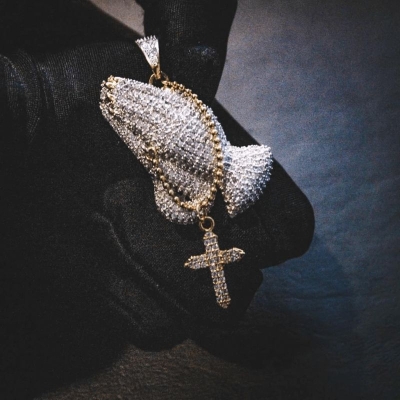 Iced Hands of an Apostle Pendant in Gold