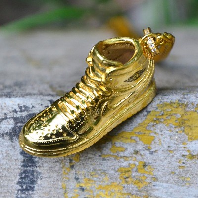 Fashion Shoe Pendant in Gold